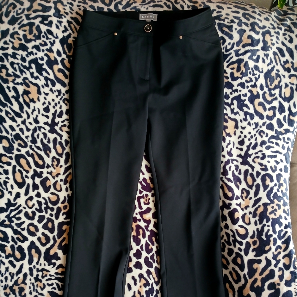 Laura Size 6 Slacks (( with some staining))